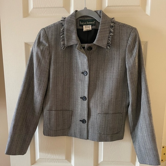 Harve Benard Jackets & Blazers - harvé bernard by Bernard Holtzman blazer • size 4P